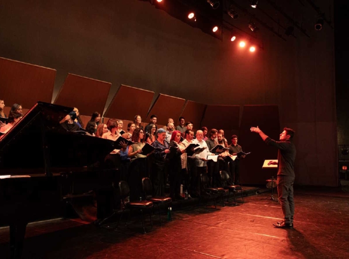 Carmina Burana de Carl Orff  - Teatro Municipal de Santo André recebe espetáculo com coro de 150 vozes